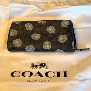 Coach wallet